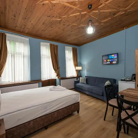 Taksimantiqueotel Otel