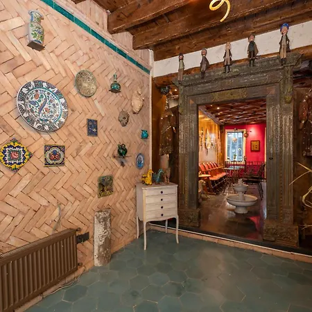 Taksimantiqueotel 2* 이스탄불