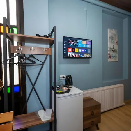 Hotel Taksimantiqueotel 2*