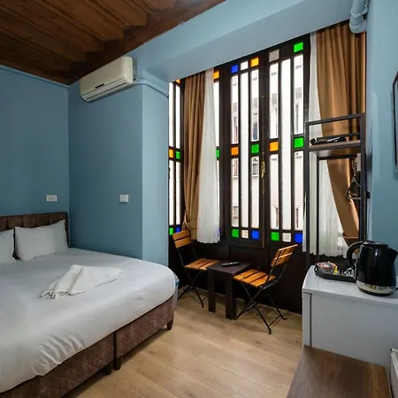 Taksimantiqueotel 2*