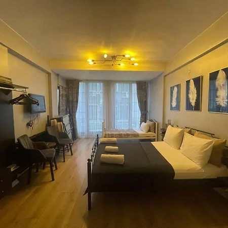 Taksimantiqueotel اسطنبول