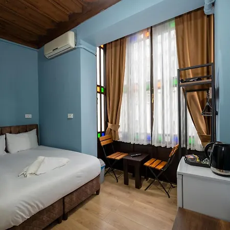 מלון Taksimantiqueotel