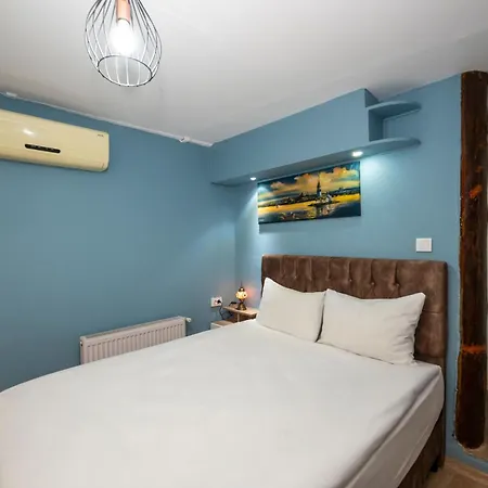 Taksimantiqueotel 2*