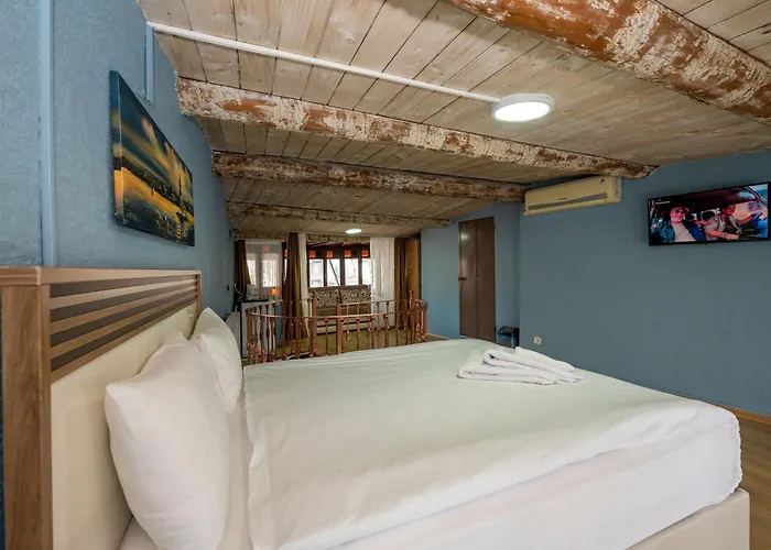 Taksimantiqueotel ホテル