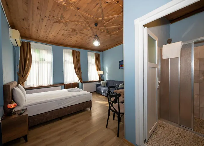 ホテル Taksimantiqueotel