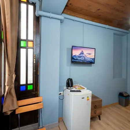 Taksimantiqueotel 2*