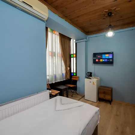 Taksimantiqueotel 2*